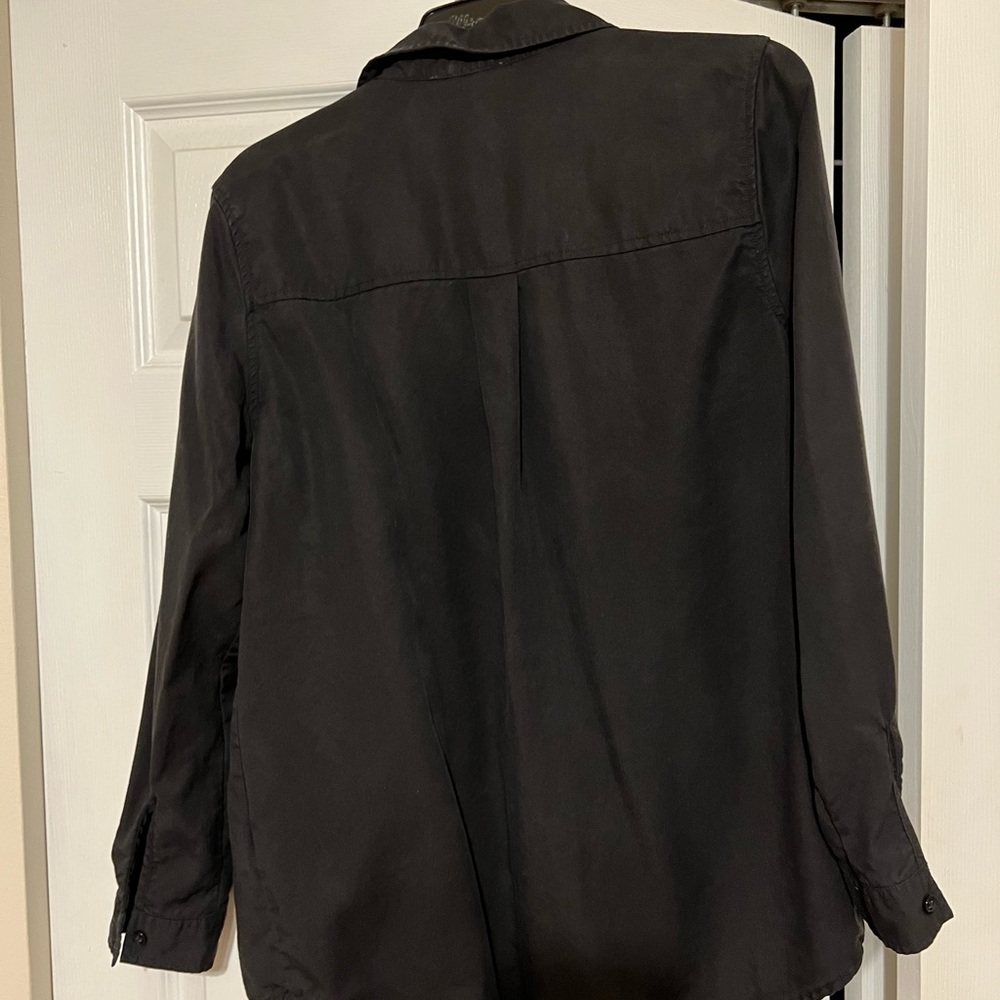 Womens Long Sleeve Black w/ Embroidery Top